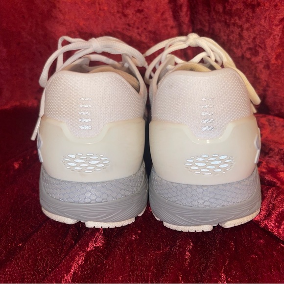 Under Armour Hovr Sonic 4 Women’s Sneakers size 11 - White EUC - Picture 6 of 10